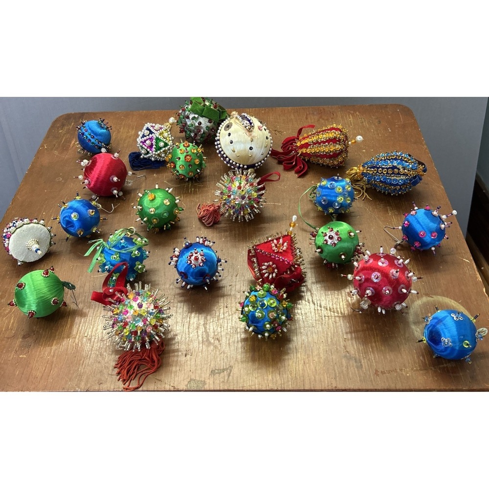Lot Of 23 MCM Push Pin Beaded Christmas Ornaments Hand Made Mid Century